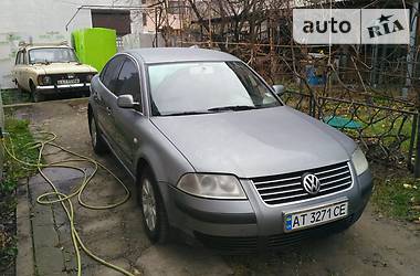 Седан Volkswagen Passat 2002 в Івано-Франківську
