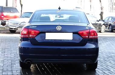 Седан Volkswagen Passat 2012 в Дніпрі