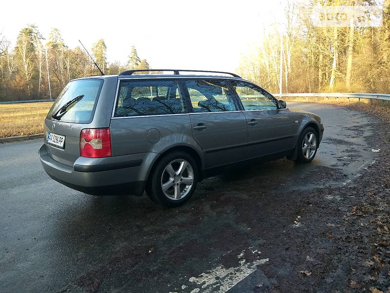 Универсал Volkswagen Passat 2002 в Киеве