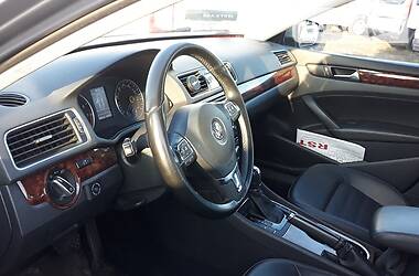 Седан Volkswagen Passat 2013 в Рівному