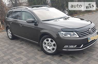 Універсал Volkswagen Passat 2013 в Хмельницькому