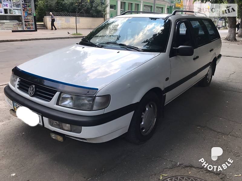 Універсал Volkswagen Passat 1996 в Ровеньках