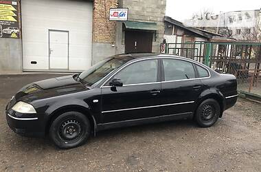 Седан Volkswagen Passat 2001 в Києві