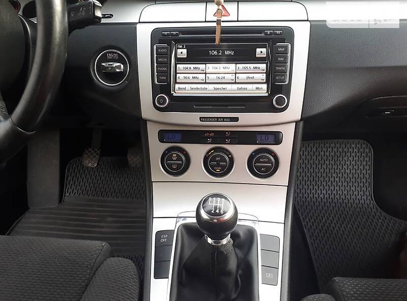 Седан Volkswagen Passat 2008 в Києві