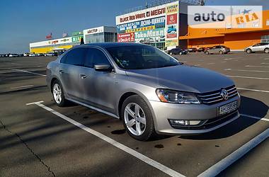 Седан Volkswagen Passat 2013 в Маріуполі