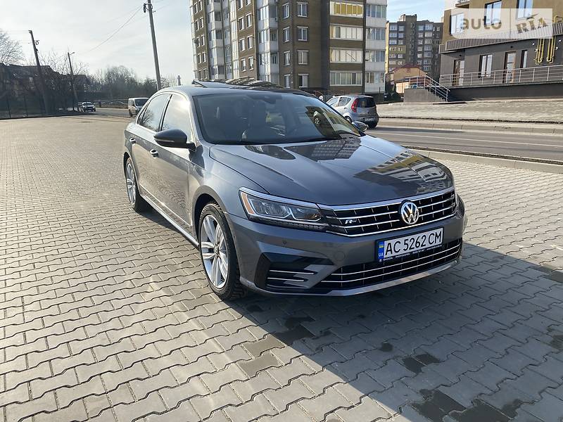 Седан Volkswagen Passat 2017 в Луцьку фото Седан Volkswagen Passat 2017 в Луцьку