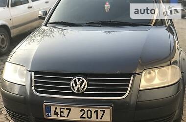 Седан Volkswagen Passat 2002 в Снятине