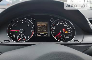 Універсал Volkswagen Passat 2013 в 