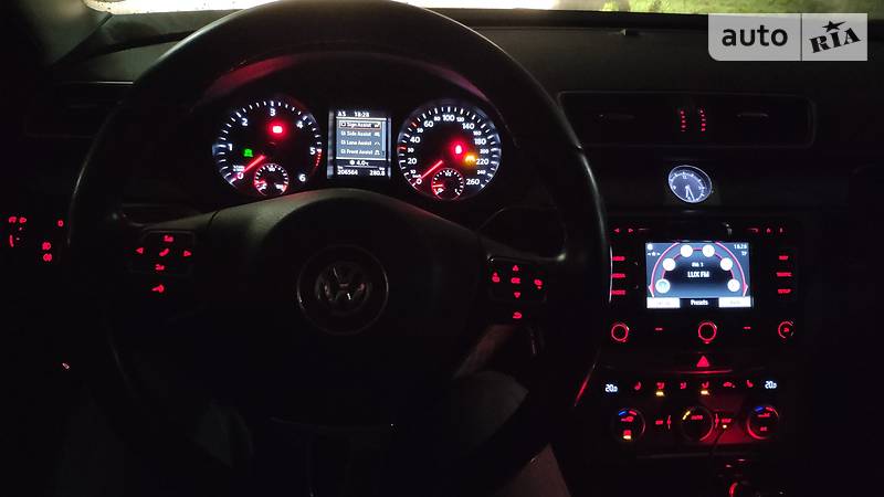 Універсал Volkswagen Passat 2013 в Ужгороді фото 20 Універсал Volkswagen Passat 2013 в Ужгороді