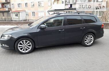 Універсал Volkswagen Passat 2012 в Луцьку