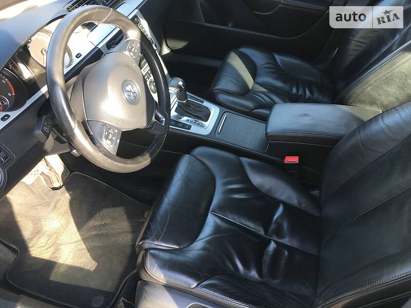 Універсал Volkswagen Passat 2010 в 
