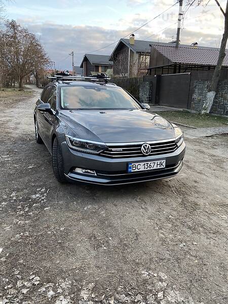 Універсал Volkswagen Passat 2015 в 