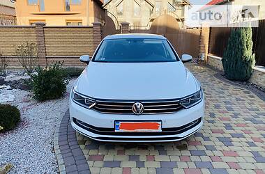 Седан Volkswagen Passat 2016 в 