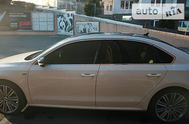 Седан Volkswagen Passat 2015 в 