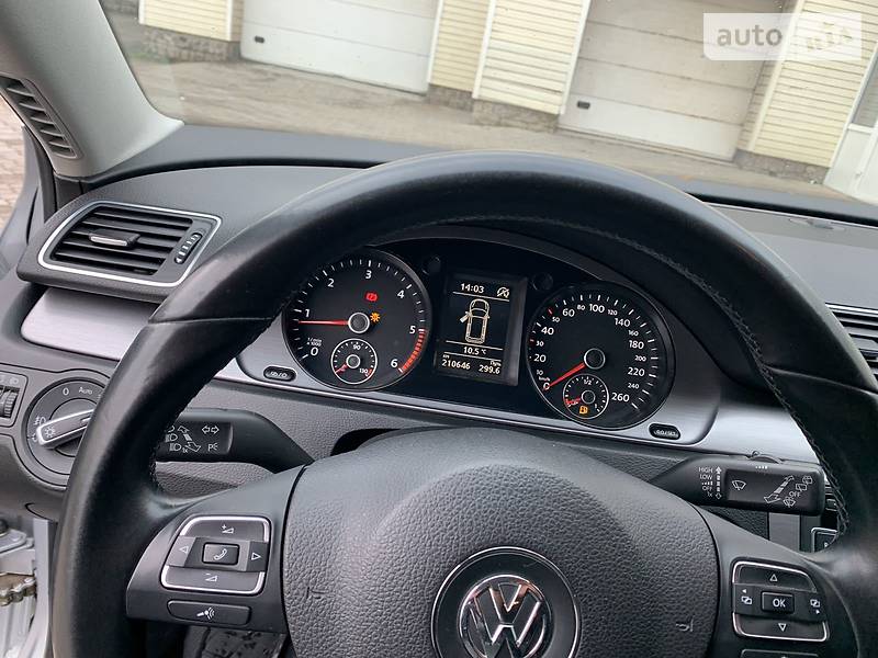 Універсал Volkswagen Passat 2014 в Кропивницькому