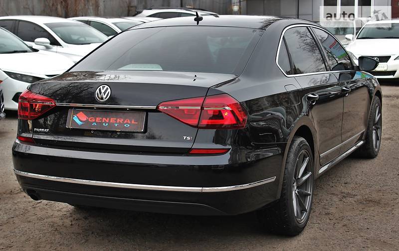 Седан Volkswagen Passat 2017 в Одесі