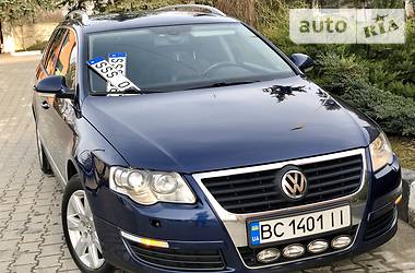 Універсал Volkswagen Passat 2009 в 