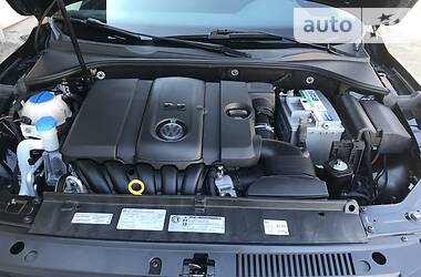 Седан Volkswagen Passat 2013 в 