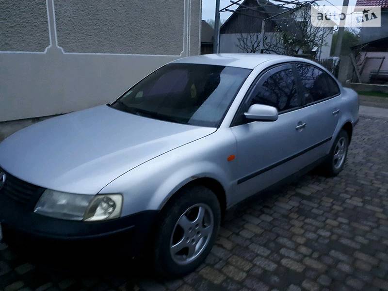 Седан Volkswagen Passat 1997 в Сторожинці