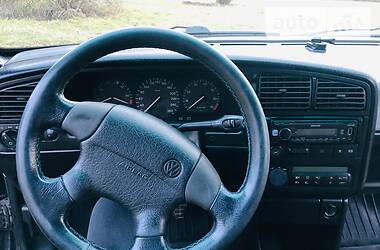 Універсал Volkswagen Passat 1994 в 