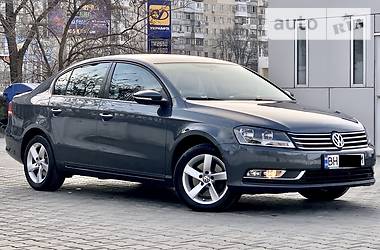 Седан Volkswagen Passat 2011 в 