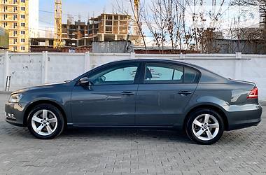 Седан Volkswagen Passat 2011 в 