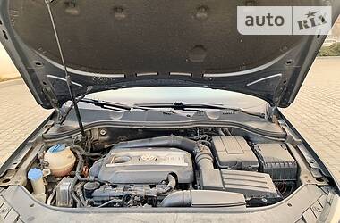 Седан Volkswagen Passat 2011 в 