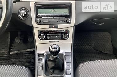 Седан Volkswagen Passat 2011 в 