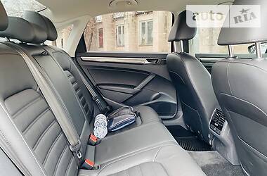 Седан Volkswagen Passat 2016 в 