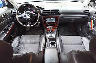 Седан Volkswagen Passat 2004 в 