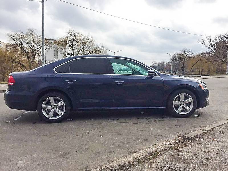 Седан Volkswagen Passat 2015 в Києві