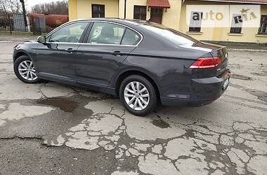 Седан Volkswagen Passat 2015 в 