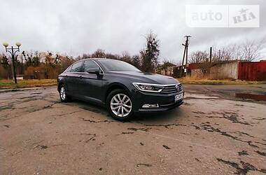 Седан Volkswagen Passat 2015 в 