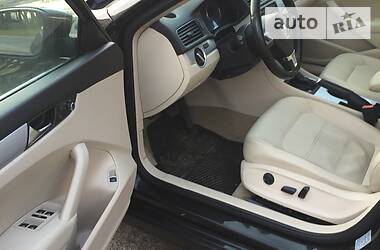 Седан Volkswagen Passat 2013 в 