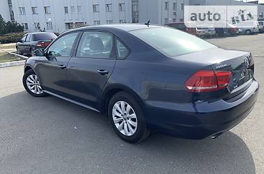 Седан Volkswagen Passat 2013 в 