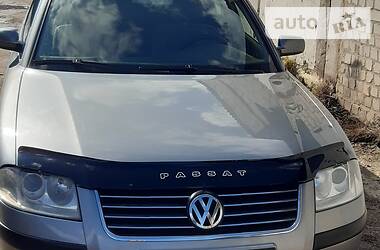 Універсал Volkswagen Passat 2002 в 