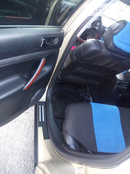 Седан Volkswagen Passat 2002 в Івано-Франківську