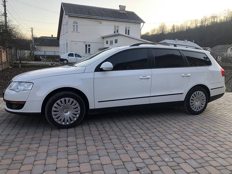 Універсал Volkswagen Passat 2009 в Заліщиках