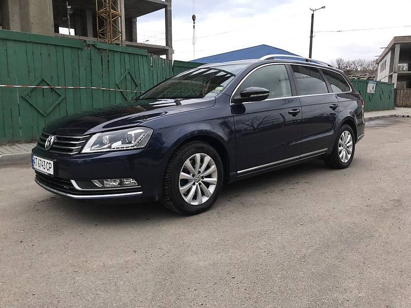 Універсал Volkswagen Passat 2014 в Івано-Франківську