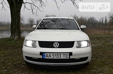 Седан Volkswagen Passat 2000 в 