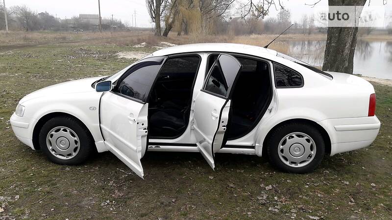 Седан Volkswagen Passat 2000 в Борисполі