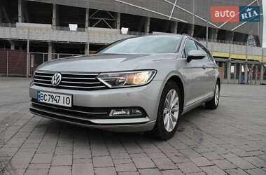 Универсал Volkswagen Passat 2015 в Львове