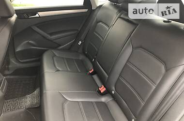Седан Volkswagen Passat 2014 в 