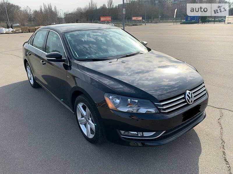 Седан Volkswagen Passat 2015 в Дніпрі