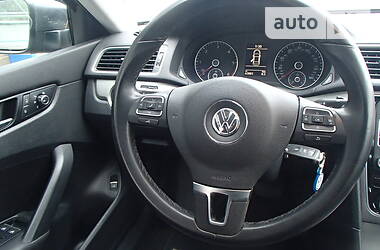 Седан Volkswagen Passat 2014 в Чернигове