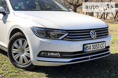 Універсал Volkswagen Passat 2015 в 