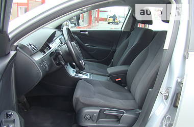 Універсал Volkswagen Passat 2010 в 