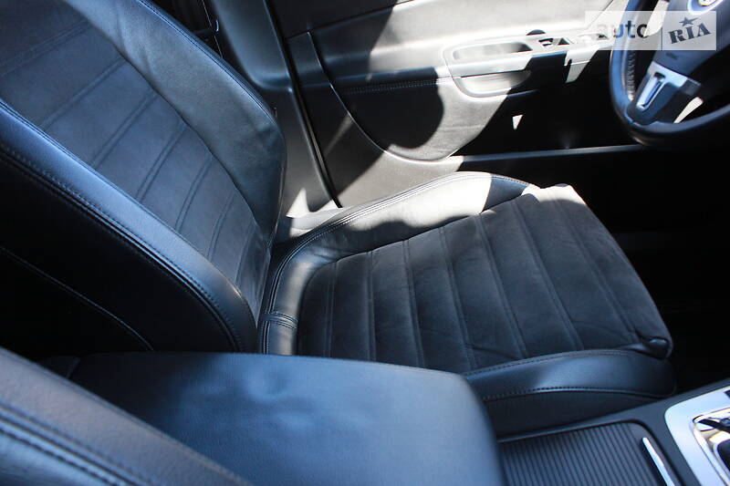 Універсал Volkswagen Passat 2009 в Львові