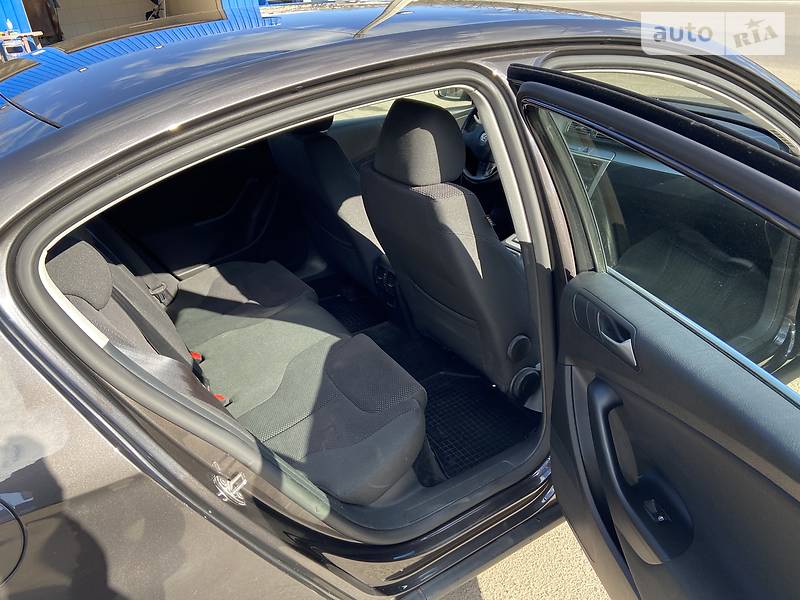Седан Volkswagen Passat 2009 в Полтаві