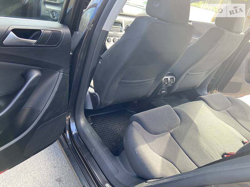 Седан Volkswagen Passat 2009 в Полтаві